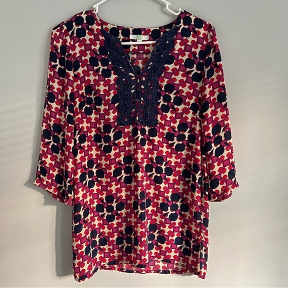 Jade Melody Tam Fushia & Navy-Blue Geometric Print Crochet Detailed Blouse 💖